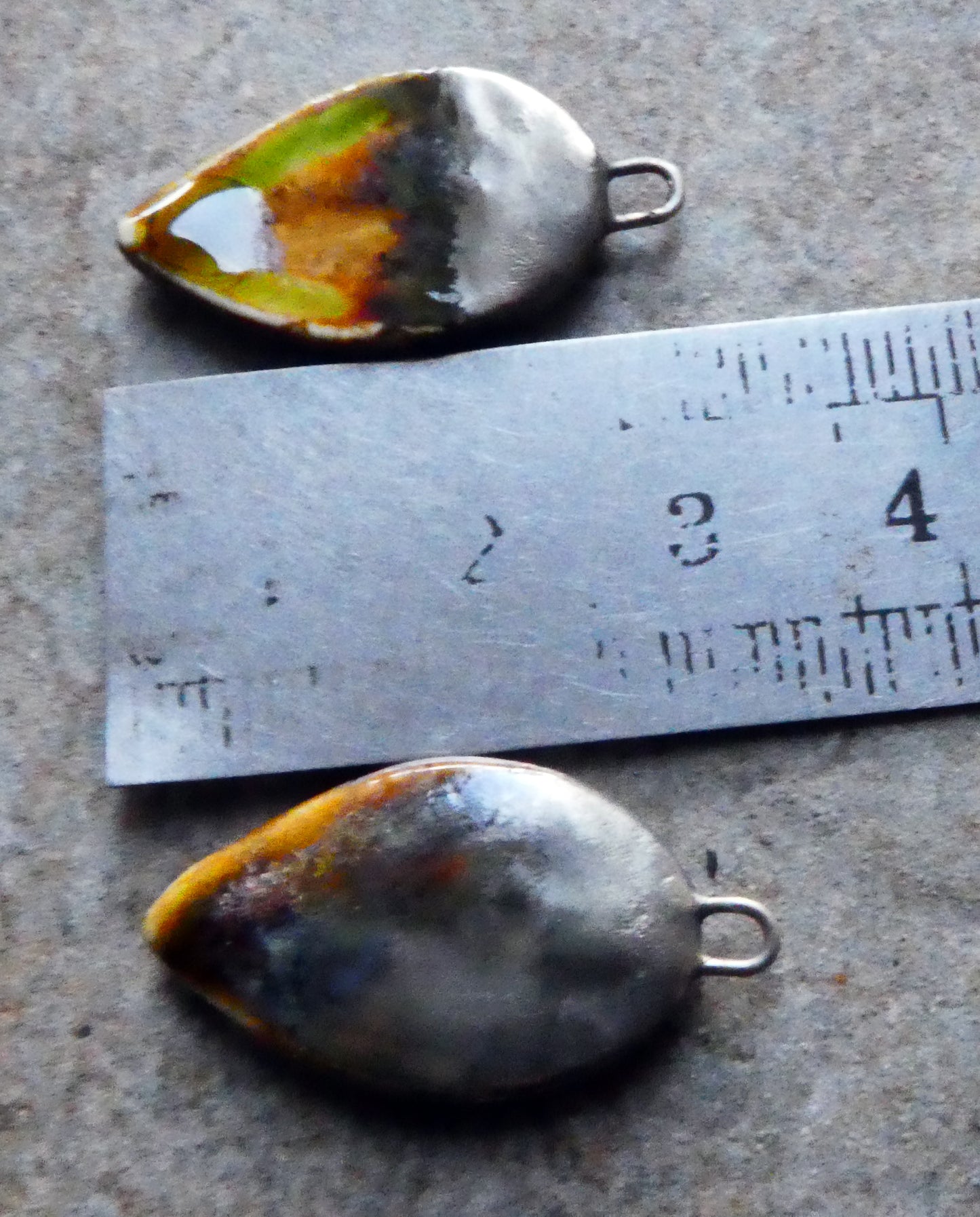 Ceramic Lustrous Flat Leaf Drops -Autumn