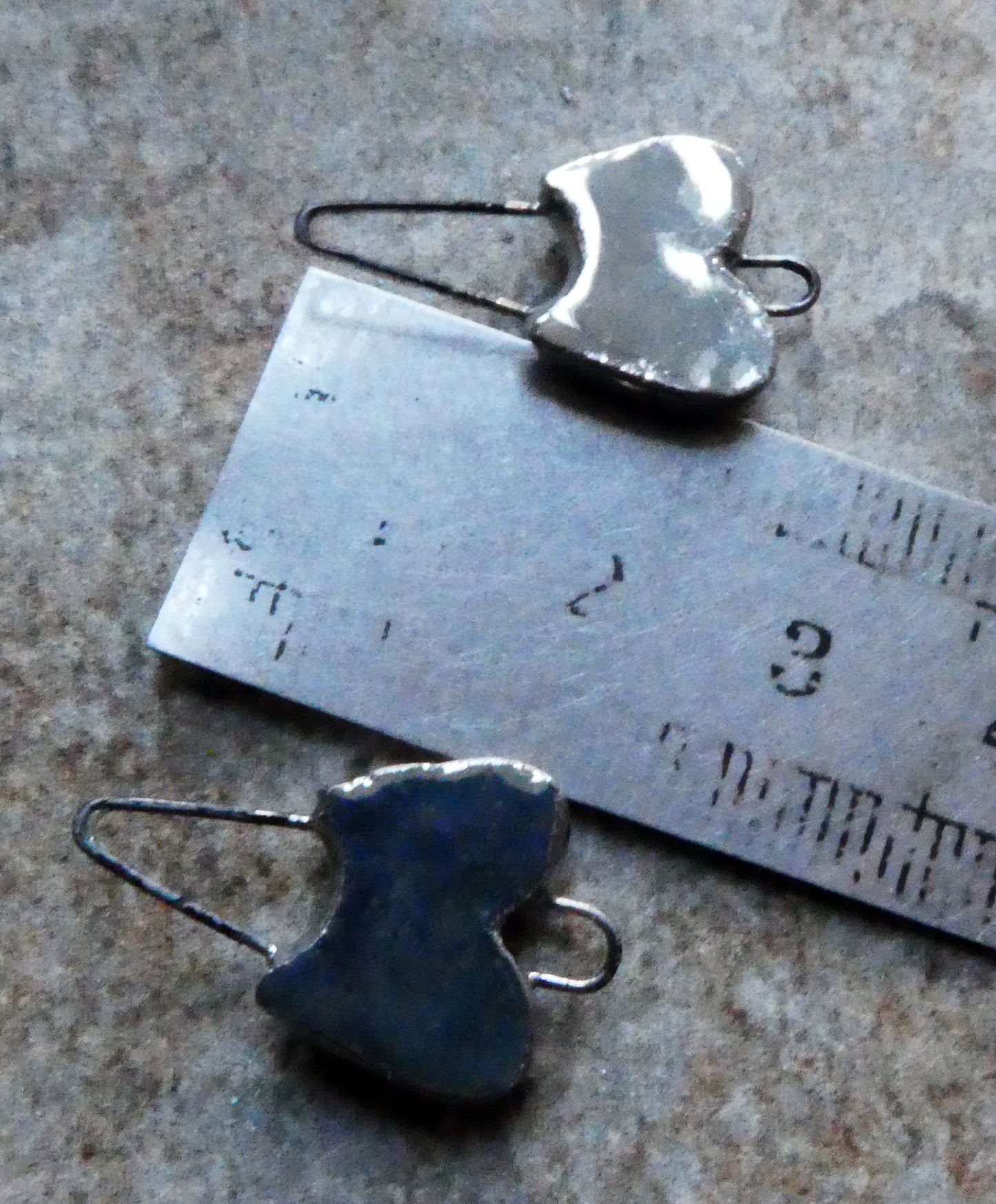 Ceramic Heart Earring Connectors -Platinum