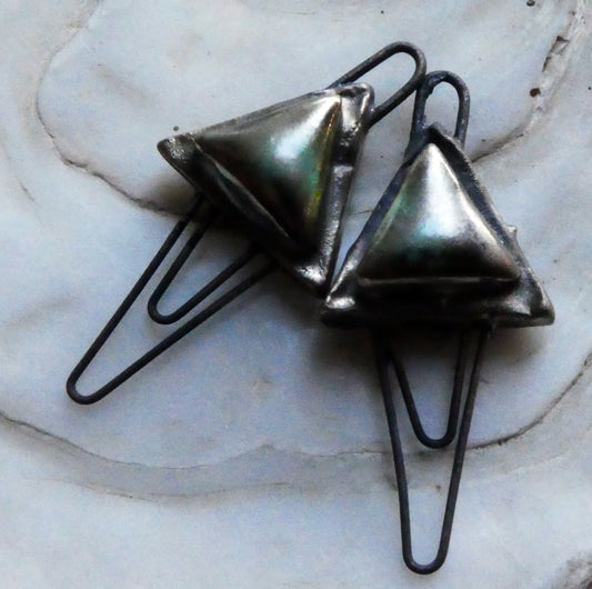Ceramic Moulded Triangle Double Hoop Connectors- Supernova