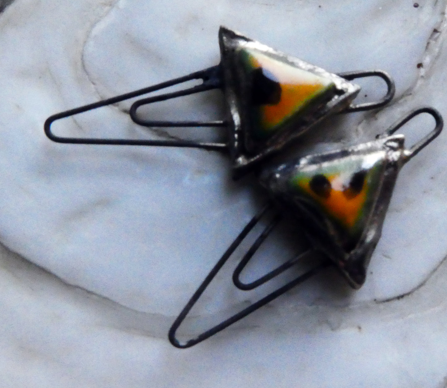 Ceramic Moulded Triangle Double Hoop Connectors- Papaya