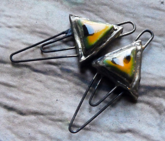 Ceramic Moulded Triangle Double Hoop Connectors- Papaya