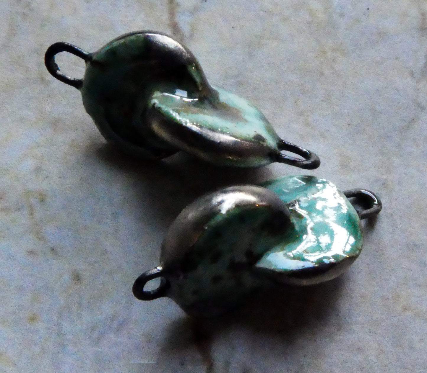 Ceramic Interconnected Discs Connectors-Blue Guppy