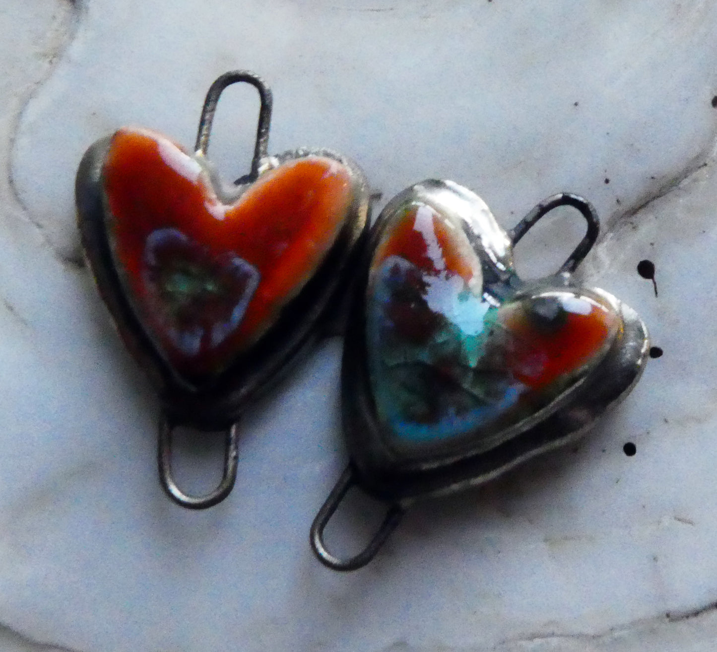 Ceramic Moulded Heart Connectors -Vermillion Sunburst