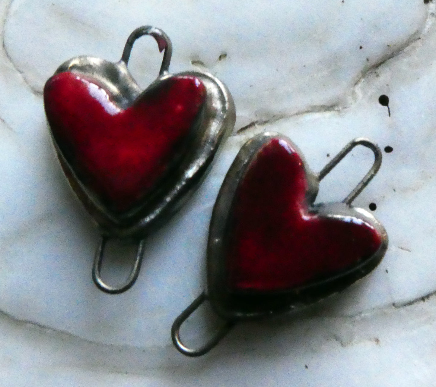 Ceramic Moulded Heart Connectors -Red
