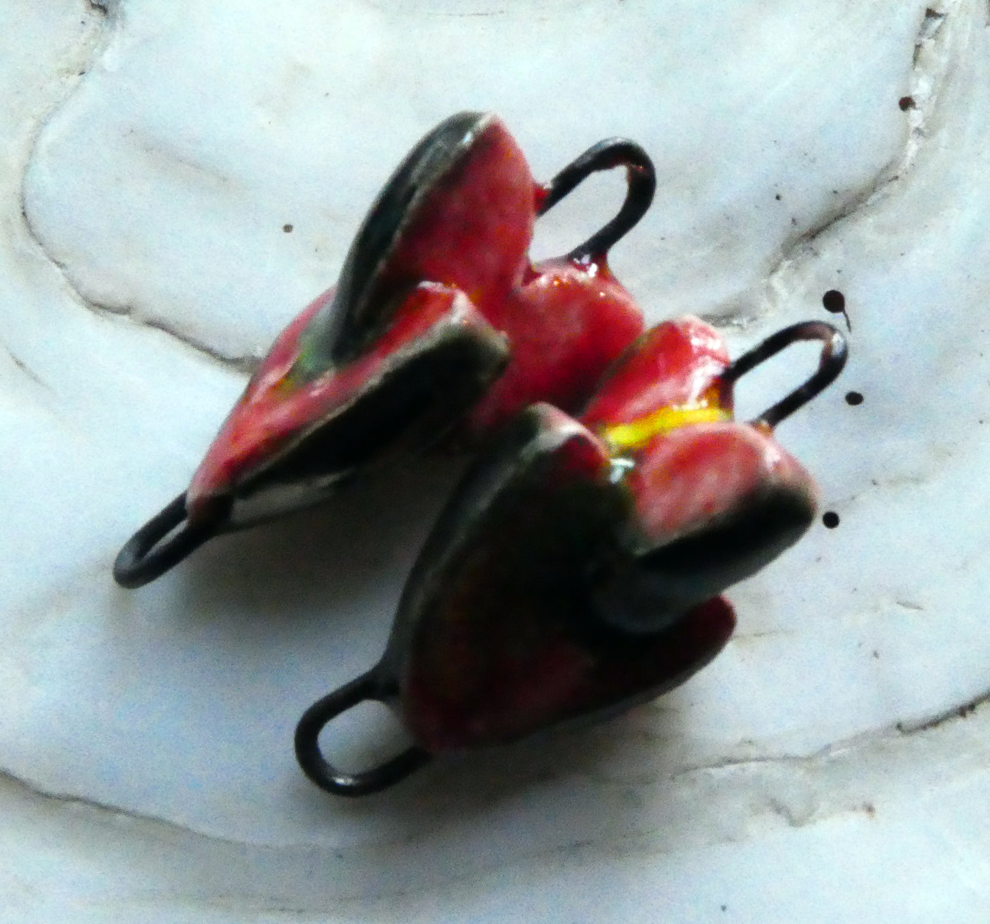 Ceramic Interconnected Hearts Connectors-Firecracker