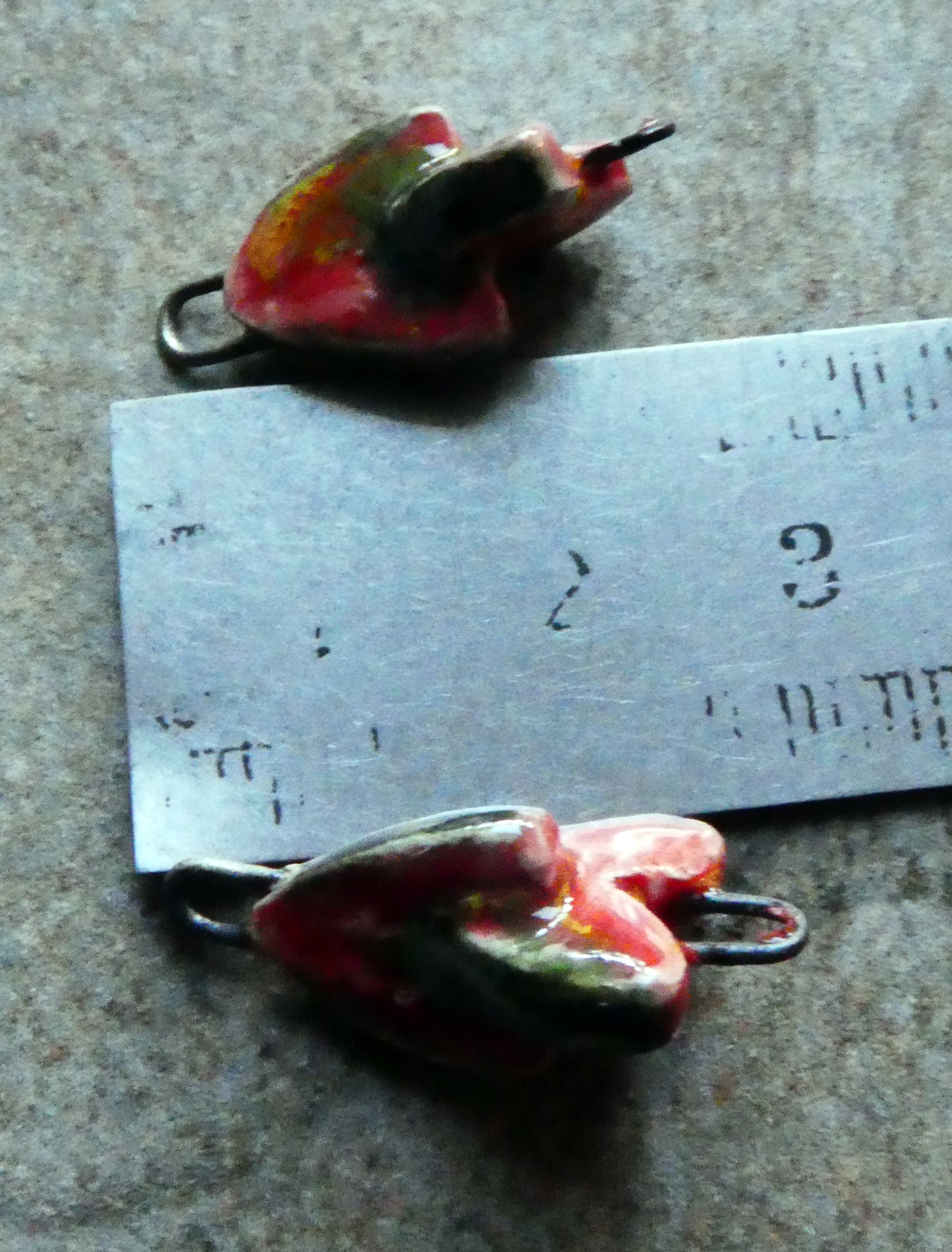 Ceramic Interconnected Hearts Connectors-Firecracker