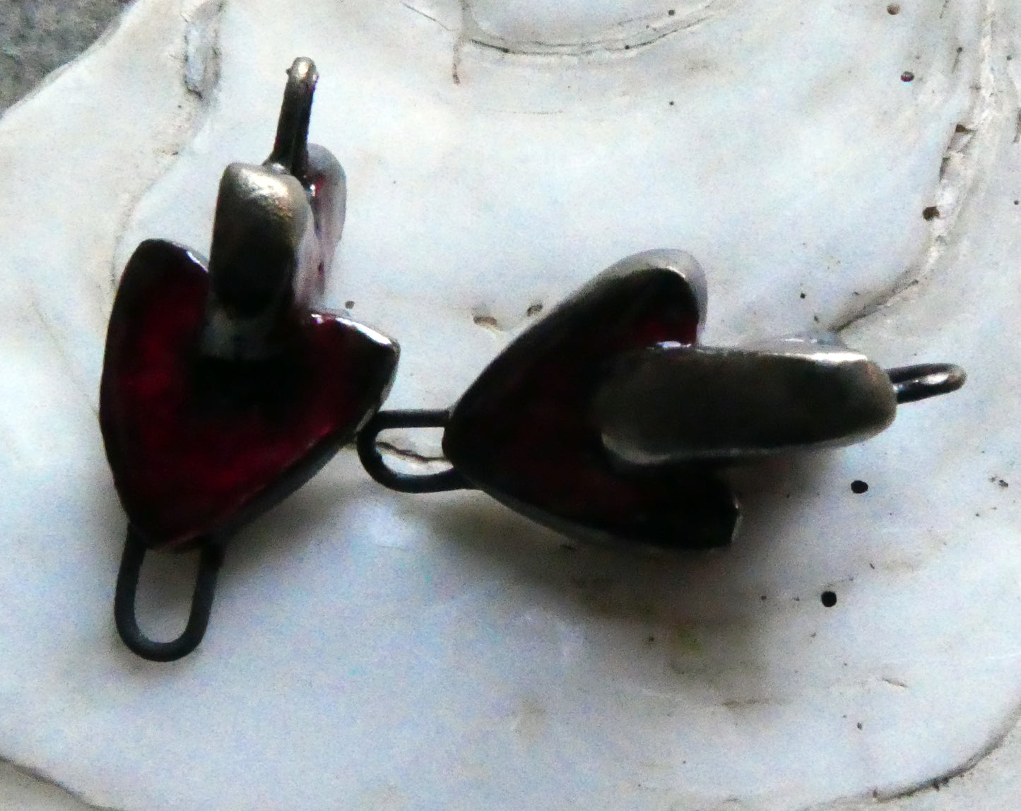 Ceramic Interconnected Hearts Connectors- Red