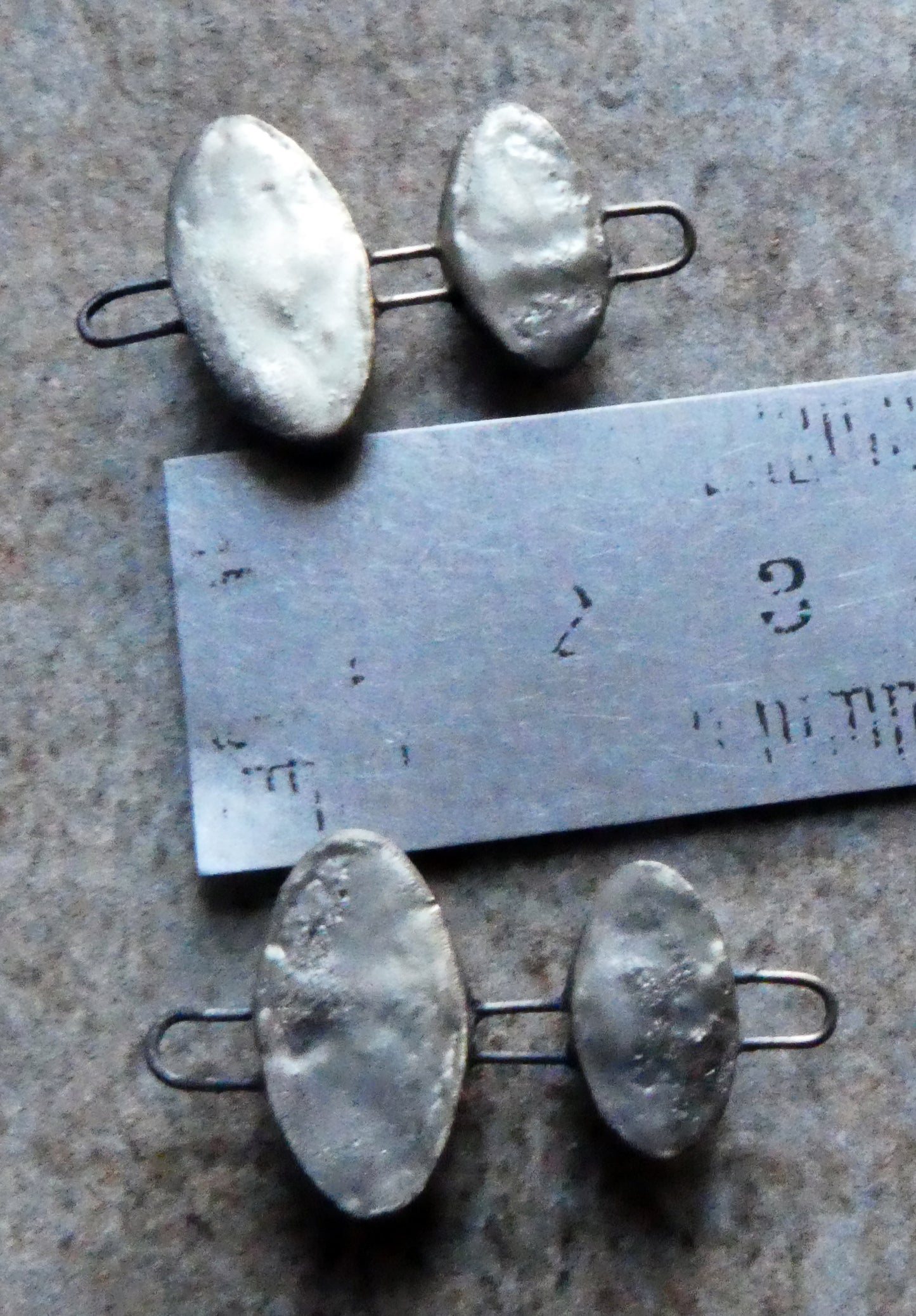 Ceramic Little Moulded Double Oval Connectors - Amber Ash