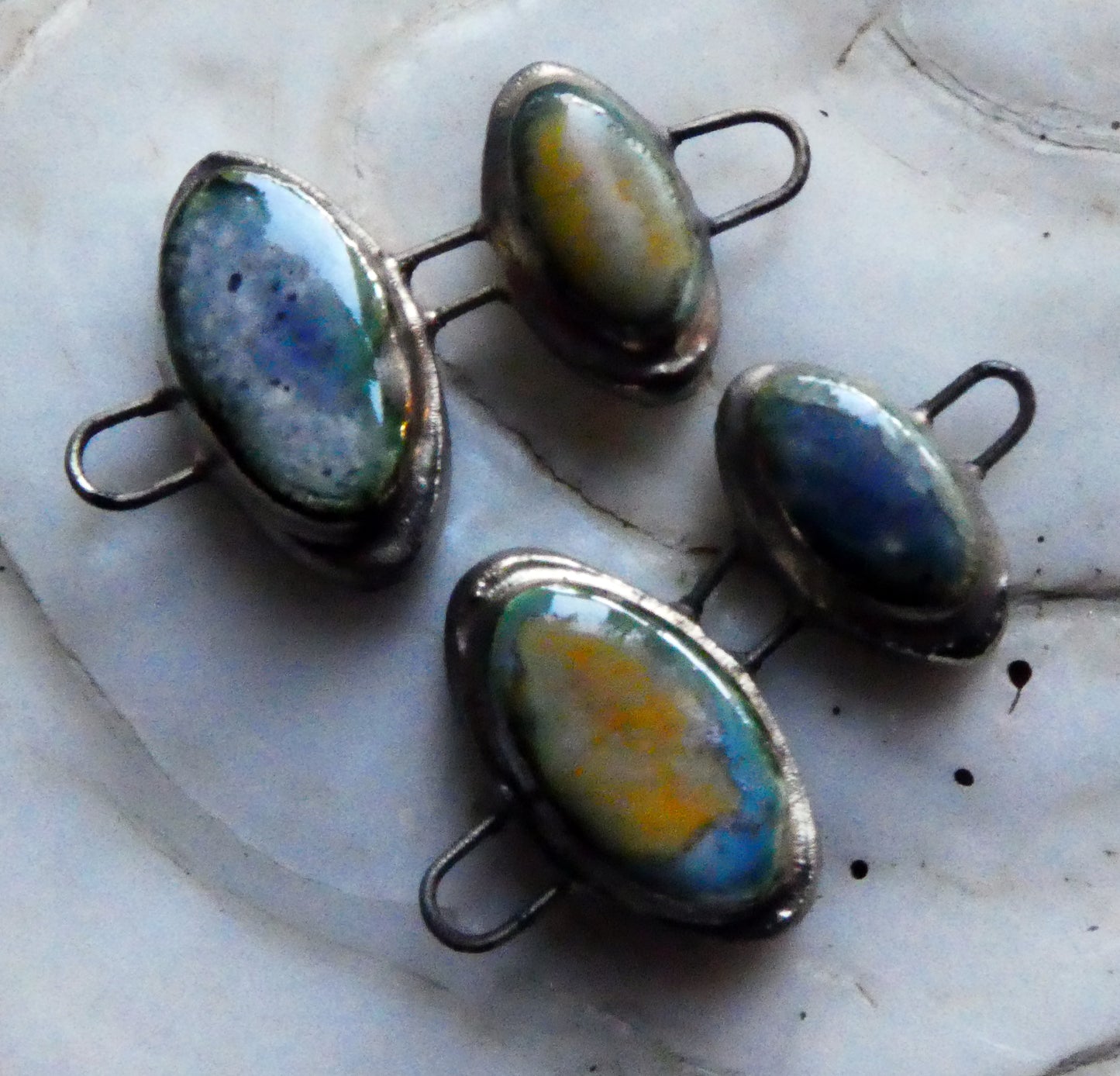 Ceramic Little Moulded Double Oval Connectors -Outer Space