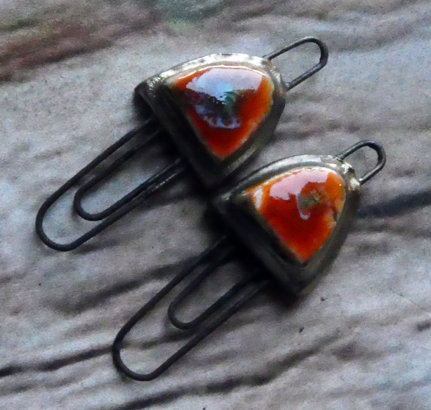 Ceramic Moulded Half Oval Double Hoop Connectors-Vermillion Sunburst