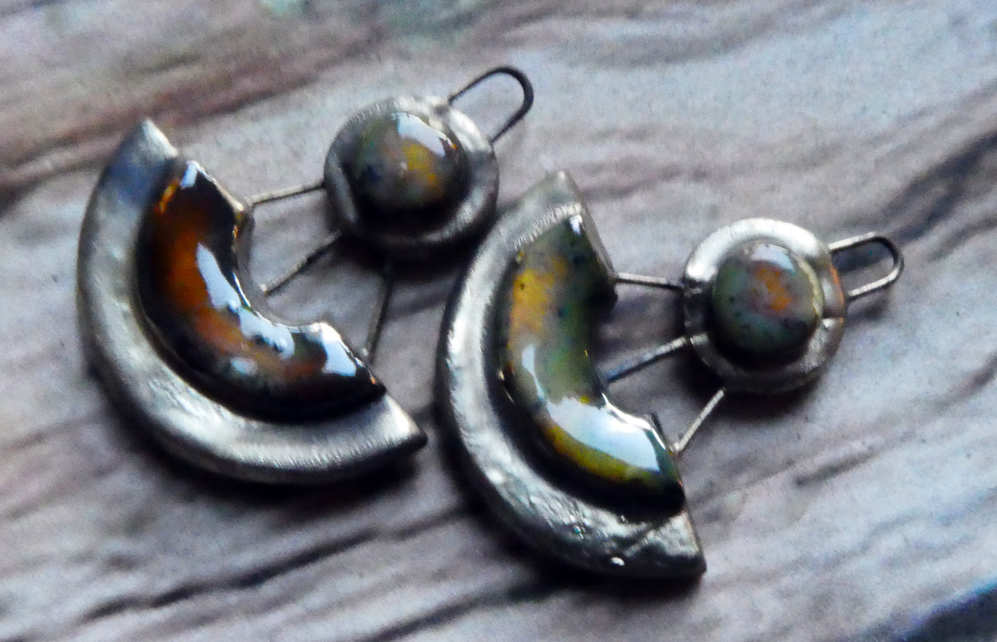 Ceramic Moulded Disc and Scoop Charms - Amber Ash