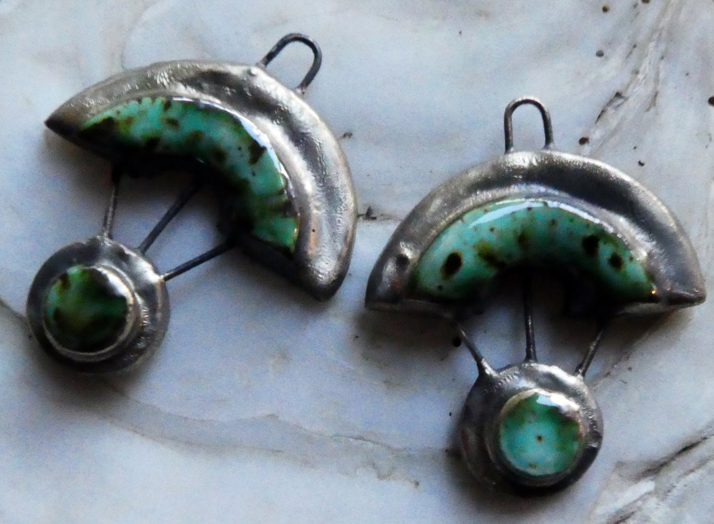 Ceramic Moulded Scoop and Disc Charms - Blue Guppy