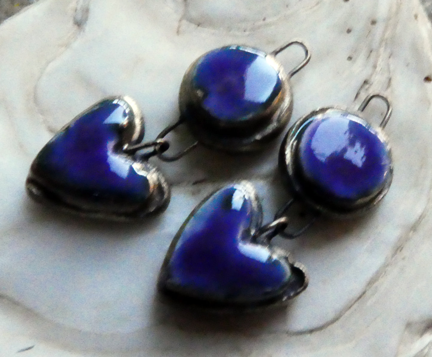 Ceramic Moulded Disc and Heart Dangles -Dark Purple