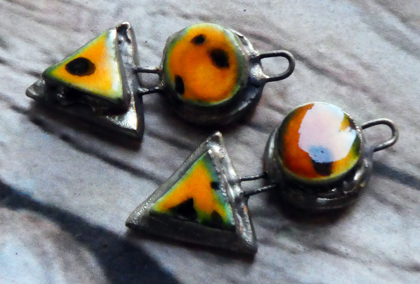 Ceramic Moulded Disc and Triangle Charms -Papaya