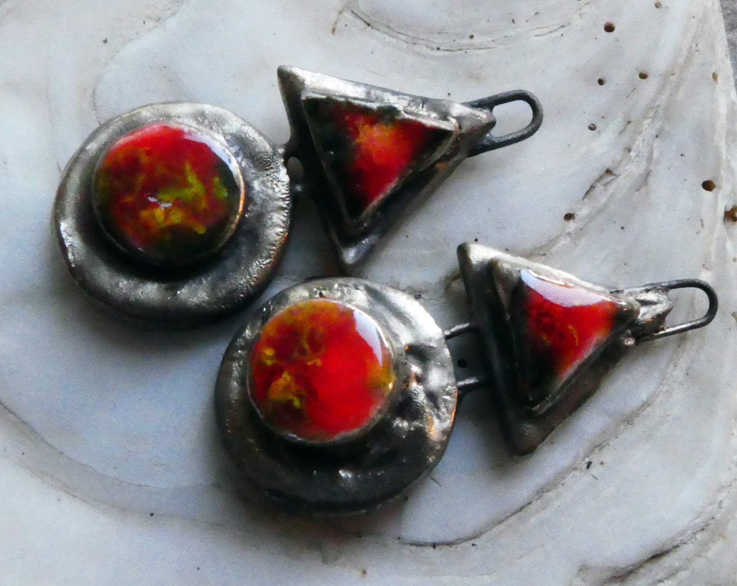 Ceramic Moulded Mixed Shape Charms - Firecracker