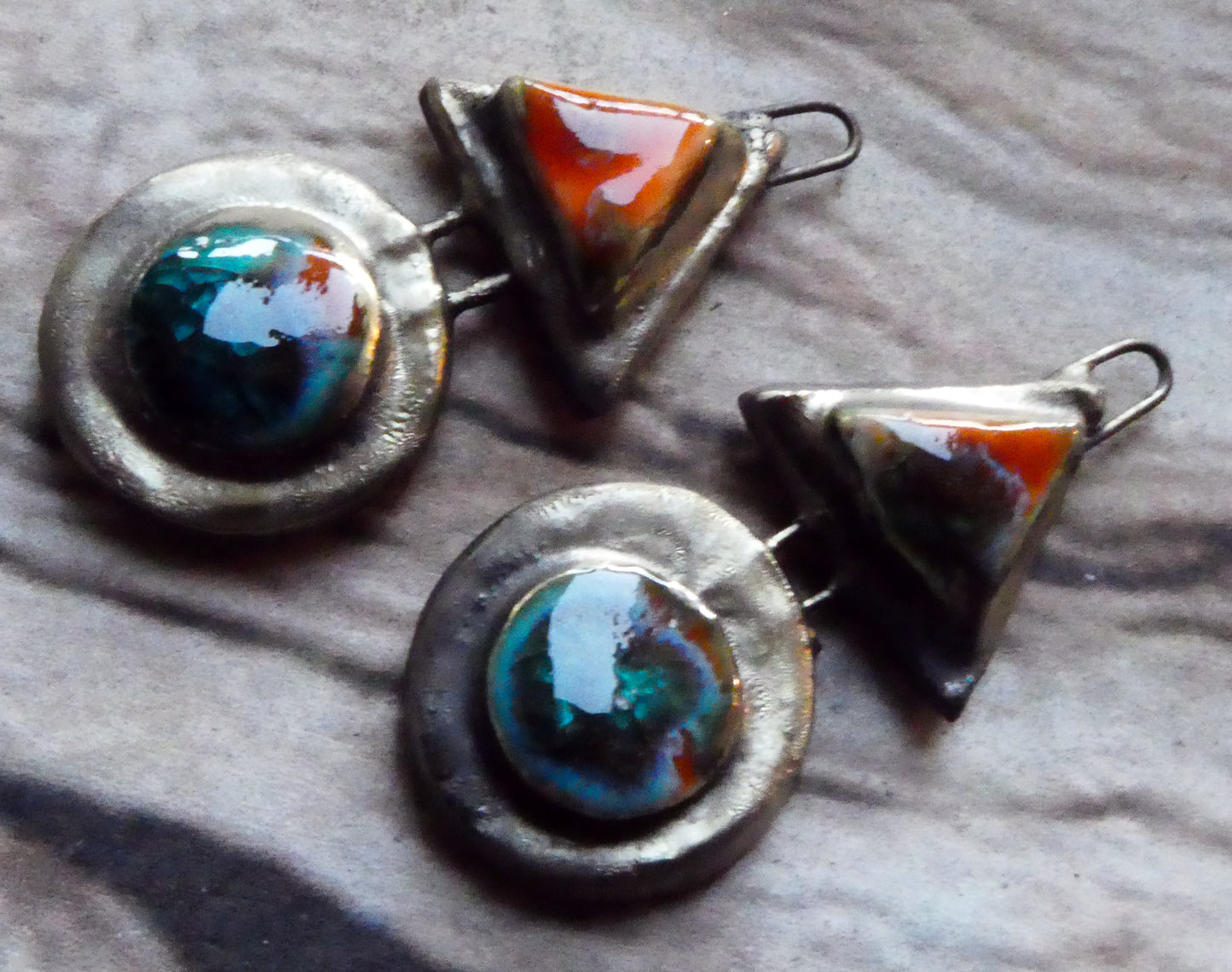 Ceramic Moulded Mixed Shape Charms - Vermilion Sunburst