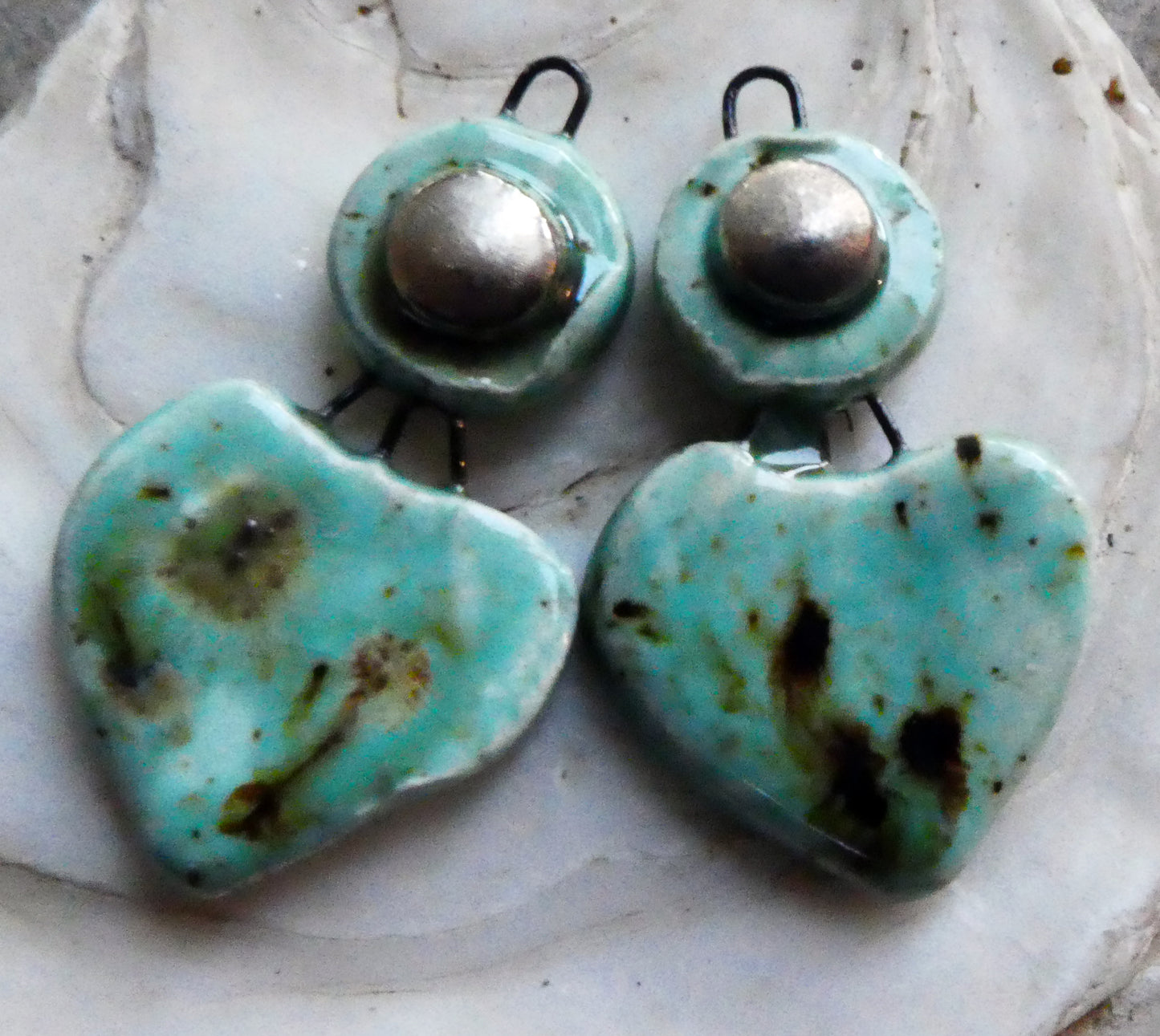 Ceramic Disc and Lotus Charms - Blue Guppy