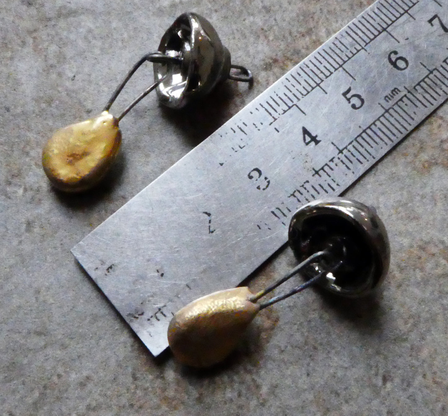 Ceramic Cap and Dangle Dangles -Platinum and Dusky Gold