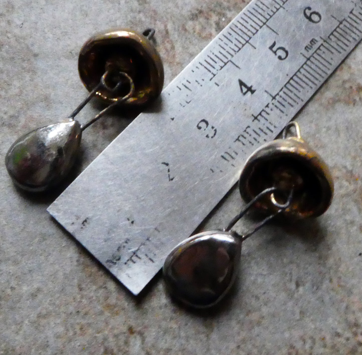 Ceramic Cap and Dangle Dangles -Gold and Platinum