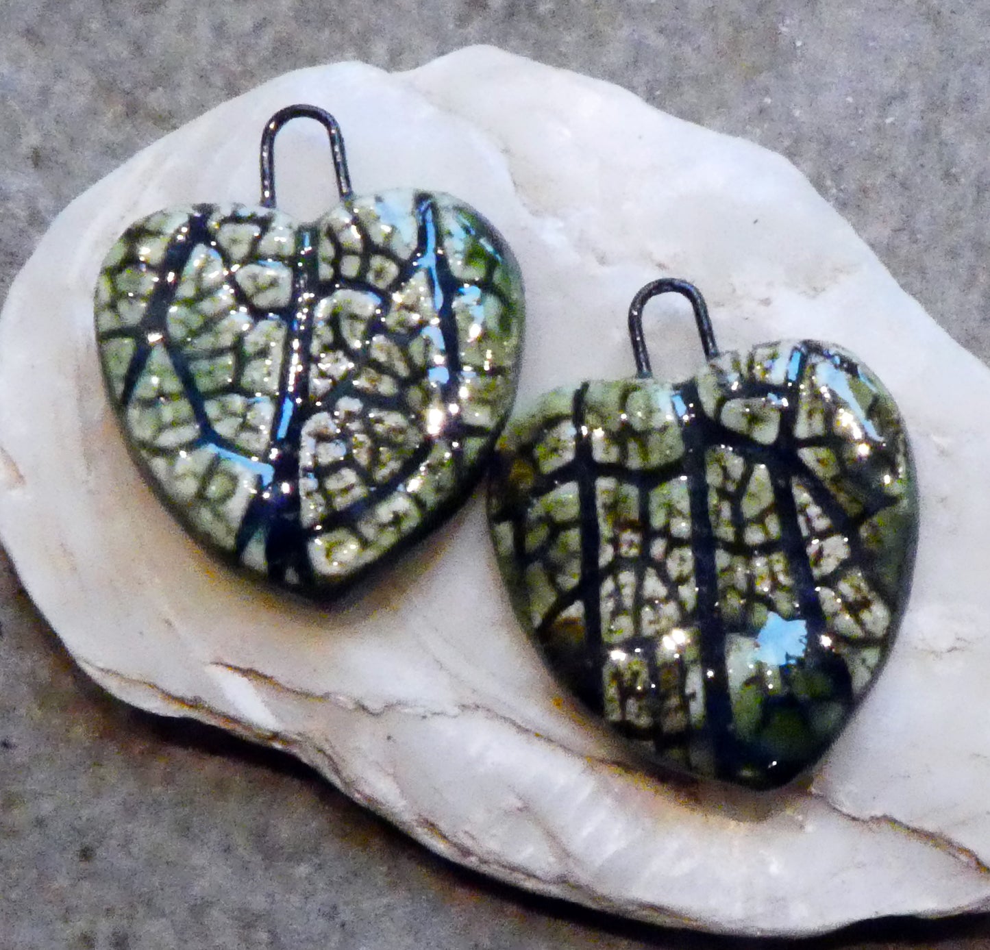 Ceramic Leaf Hearts -Rockpool