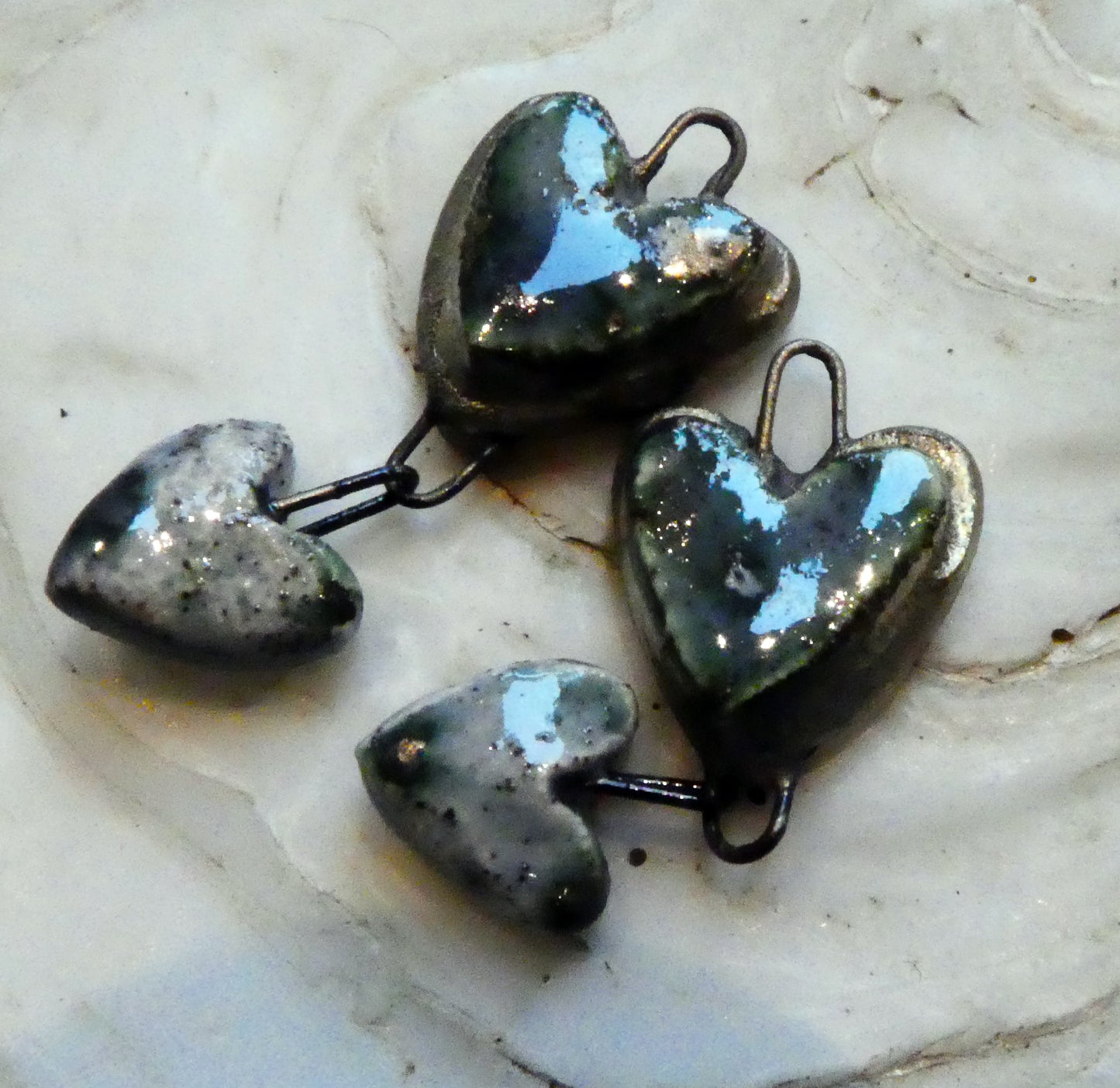 Ceramic Moulded Double Heart Dangles - Speckled Violet