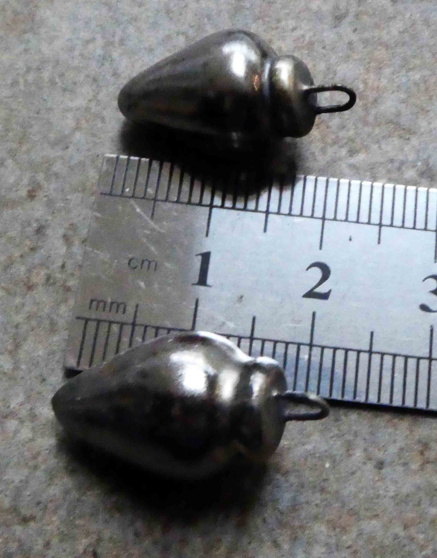 Ceramic Pointy Drop Charms - Gloria
