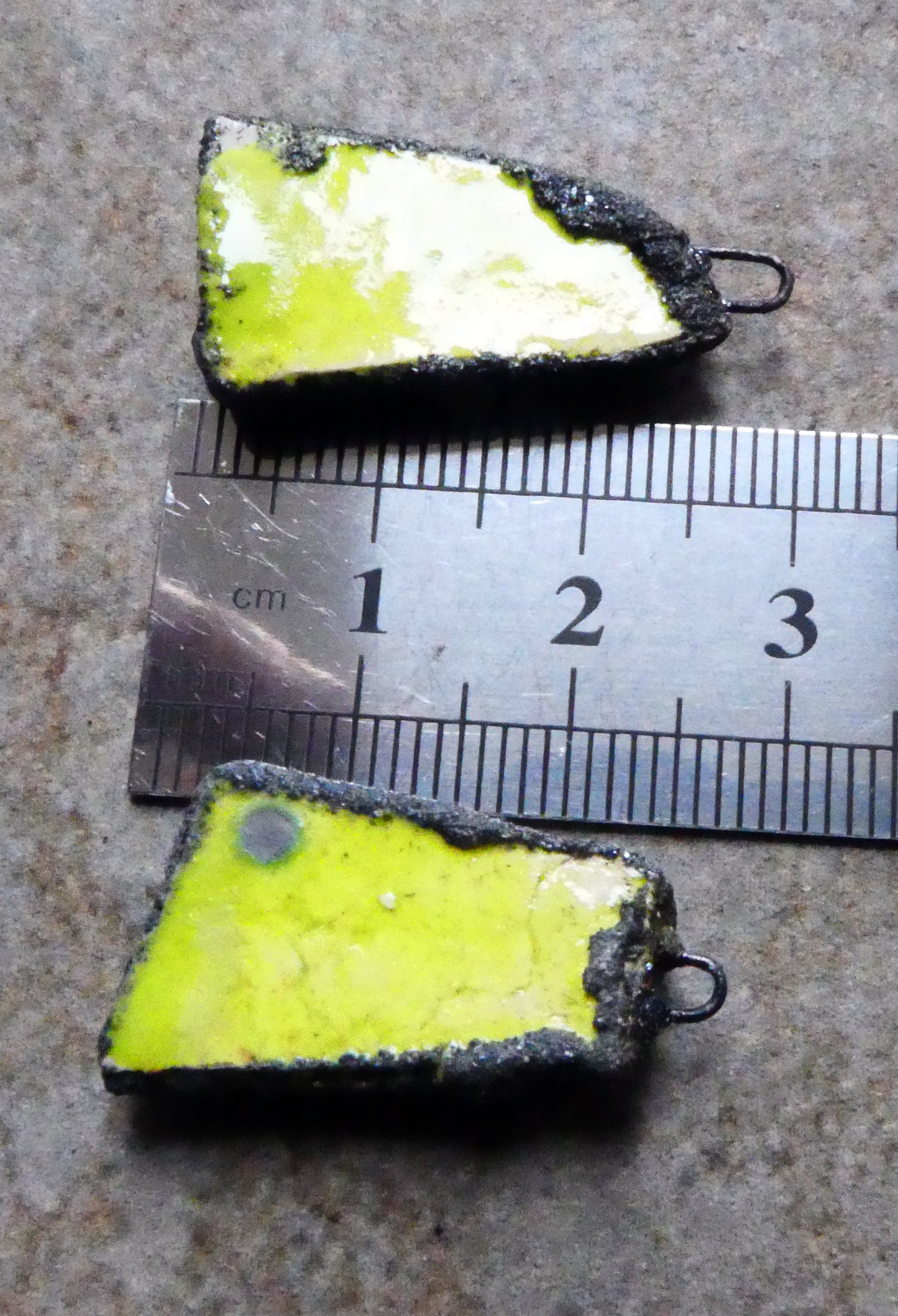 Ceramic Chunky Spangle Edged Charms - Bright Chartreuse