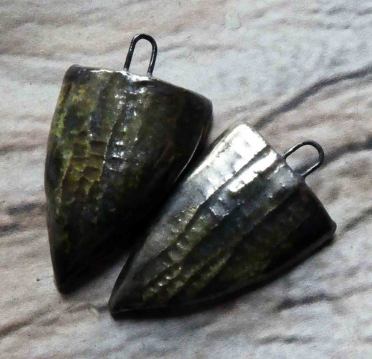 Ceramic Snake Textured Shield Charms - Reptile #1