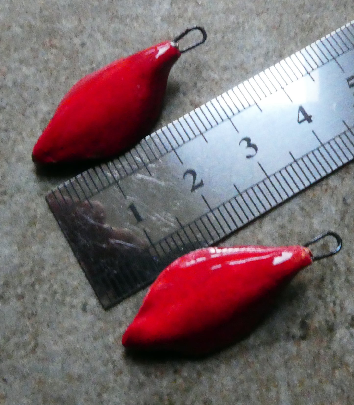 Ceramic Spangly Scoop Charms -Red