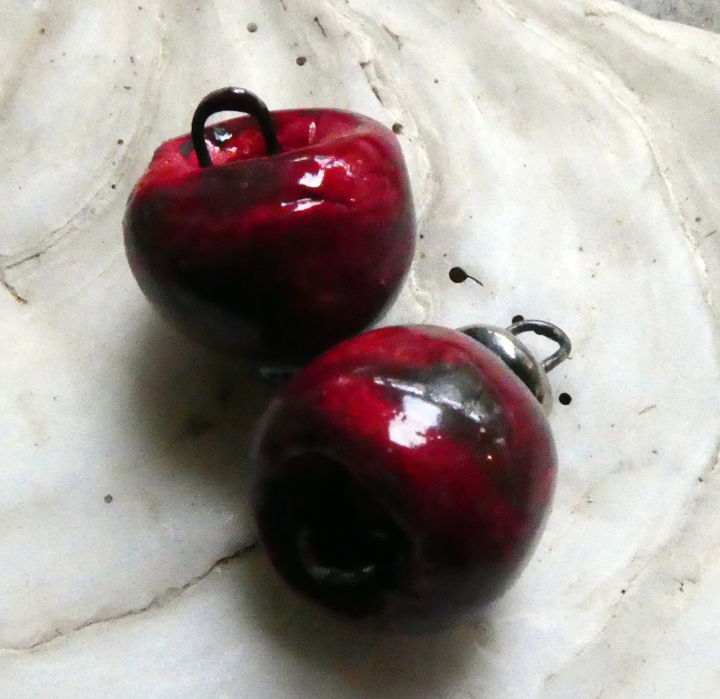 Ceramic Bead Cap Connectors -Radstock Red