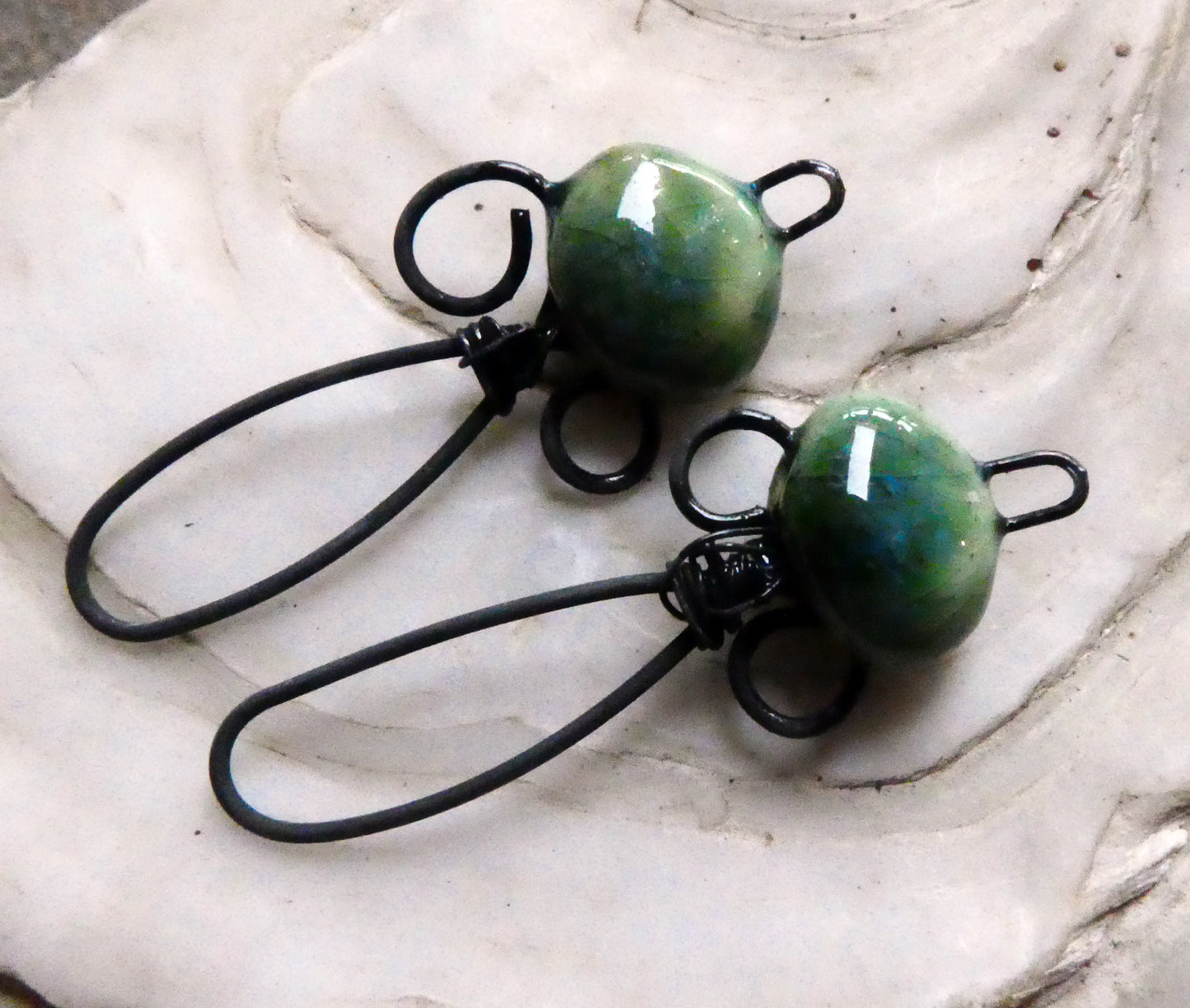 Ceramic Wiry Hoop Connectors -Rockpool