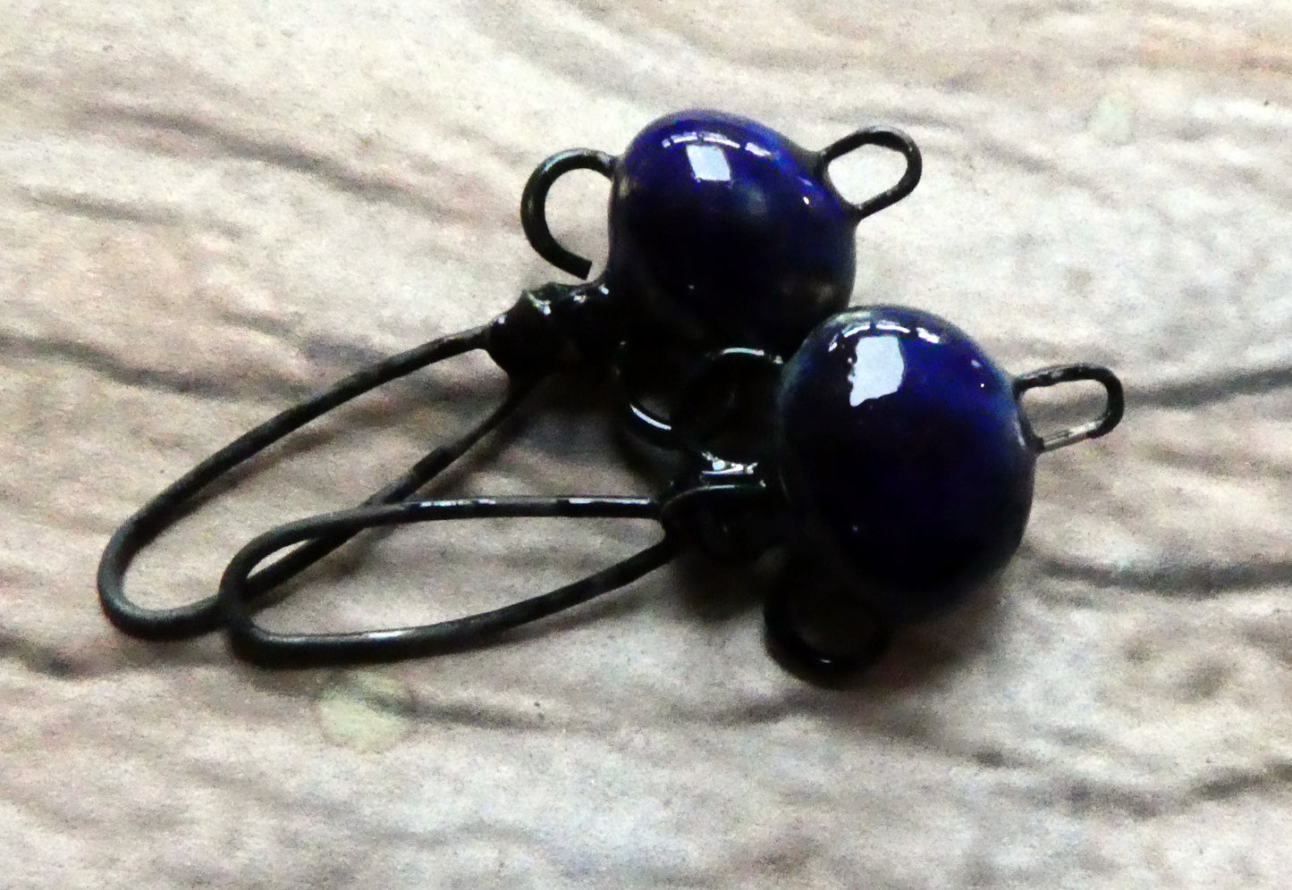 Ceramic Wiry Hoop Connectors -Mirror Blue