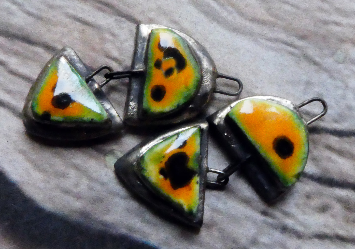 Ceramic Moulded Mixed Shape Dangles -Papaya