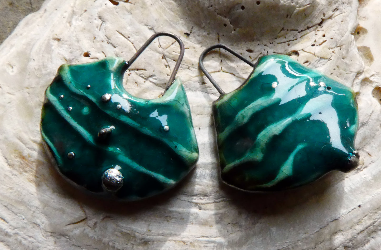 Ceramic Silvery Wave Textured Charms -  Topaz
