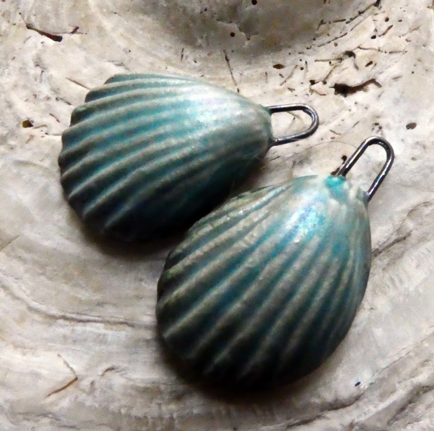 Ceramic Lustrous Shell Charms - Antique Turquoise