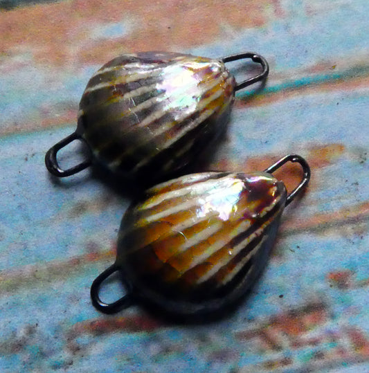 Ceramic Lustrous Shell Connectors - Dune