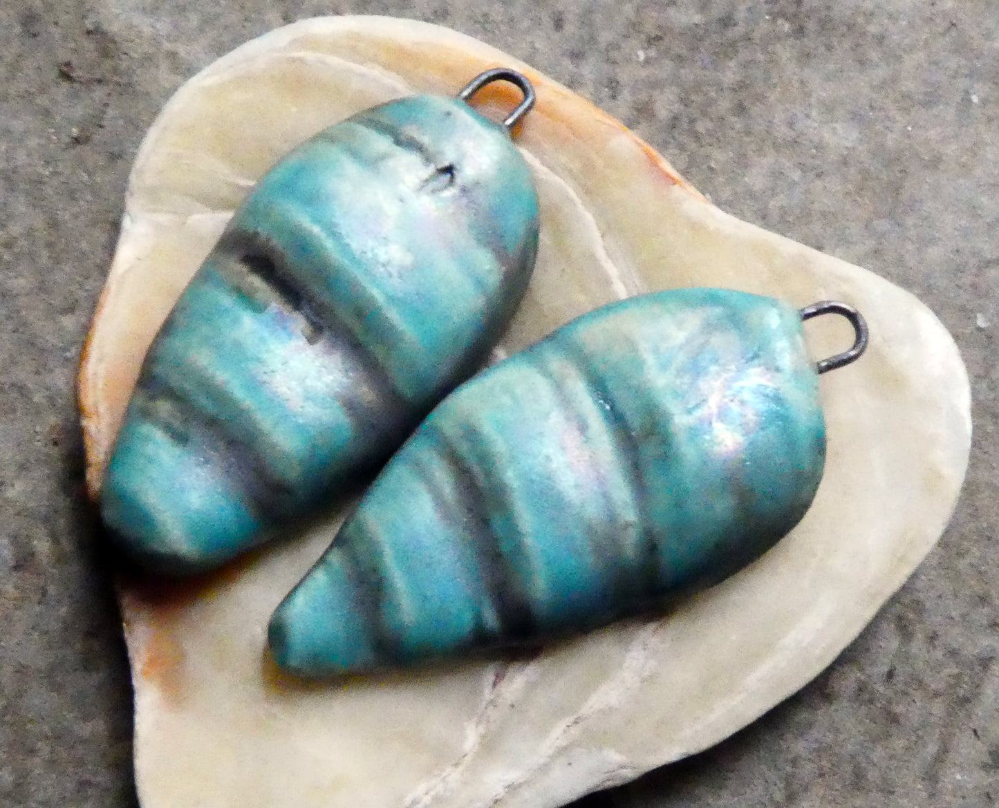 Ceramic Lustrous Shell Spear Charms - Antique Turquoise