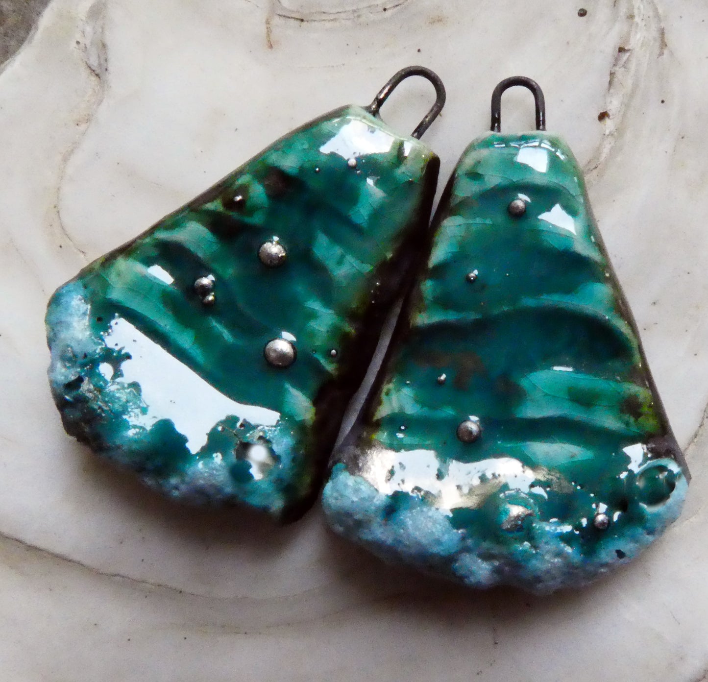 Ceramic Silvery Surfy Wave Textured Charms - Oriental Blue