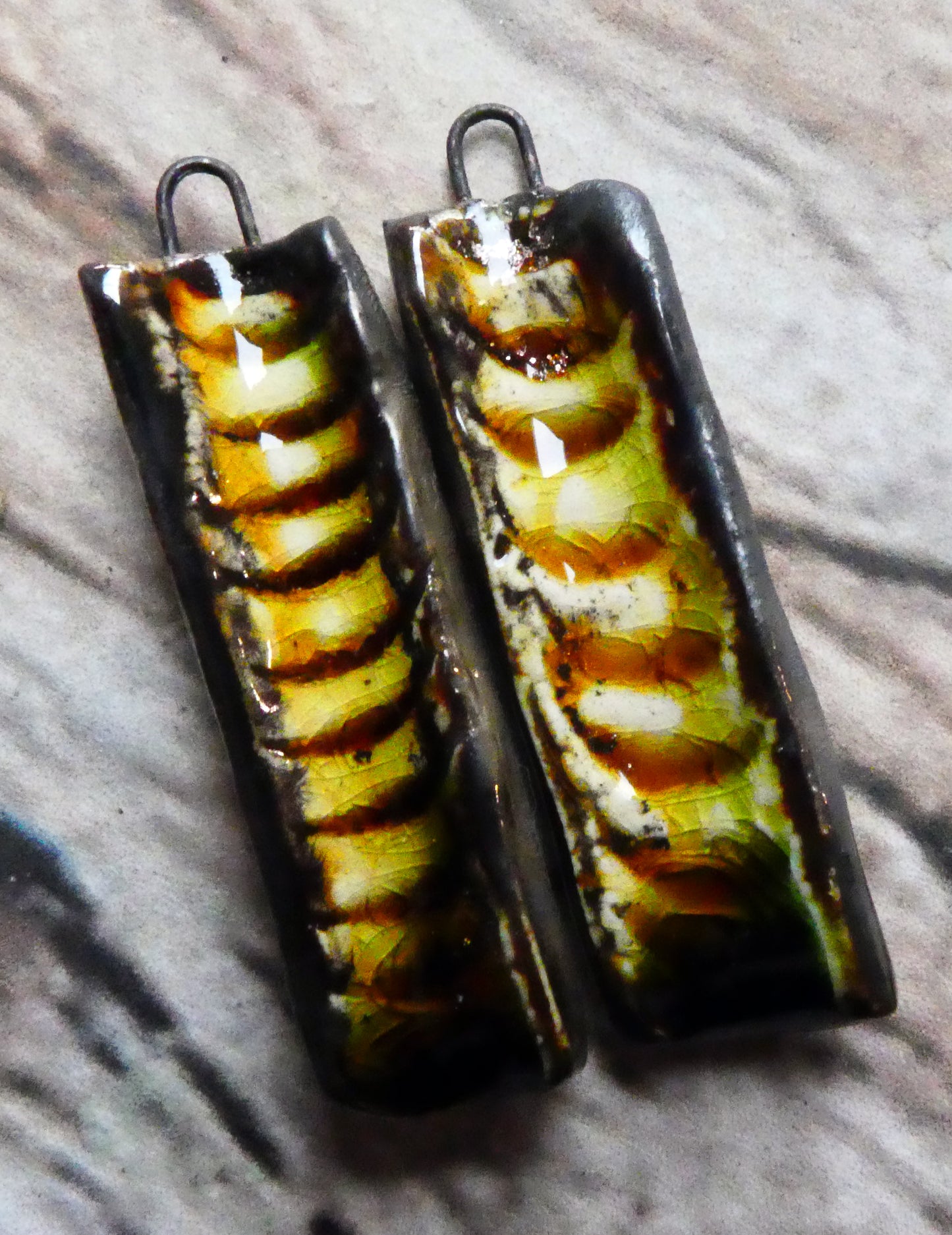 Ceramic Razor Clam Charms - Dune