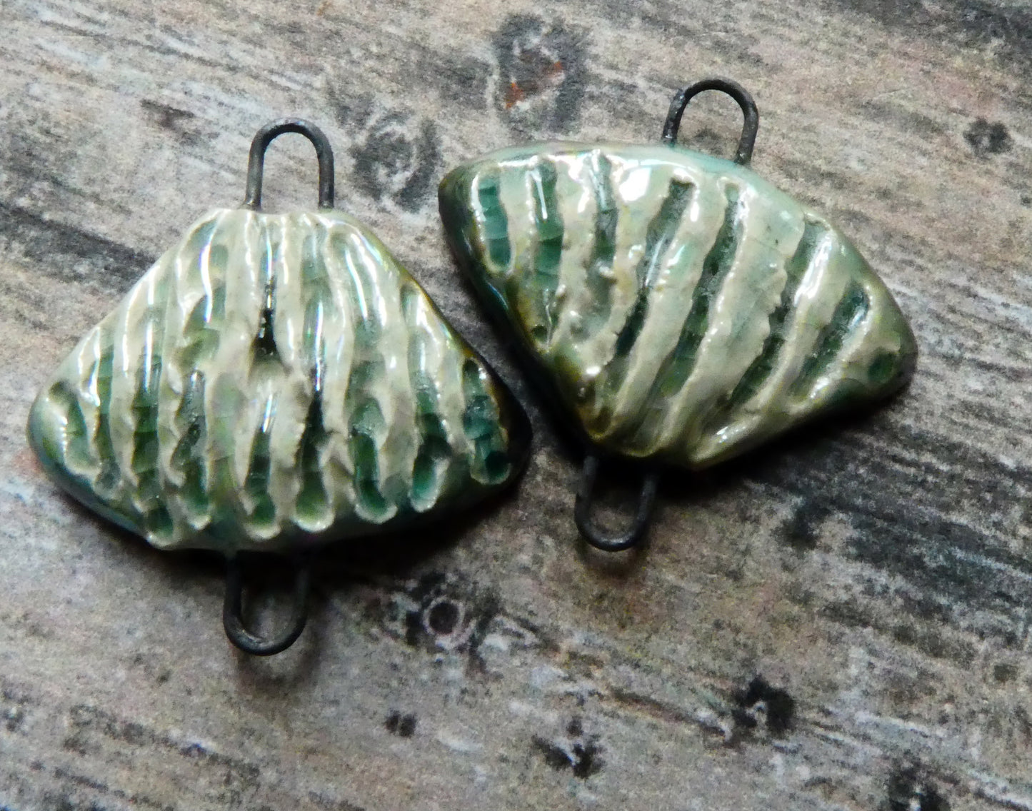 Ceramic Fan Shaped Shelly Connectors- Green Tea