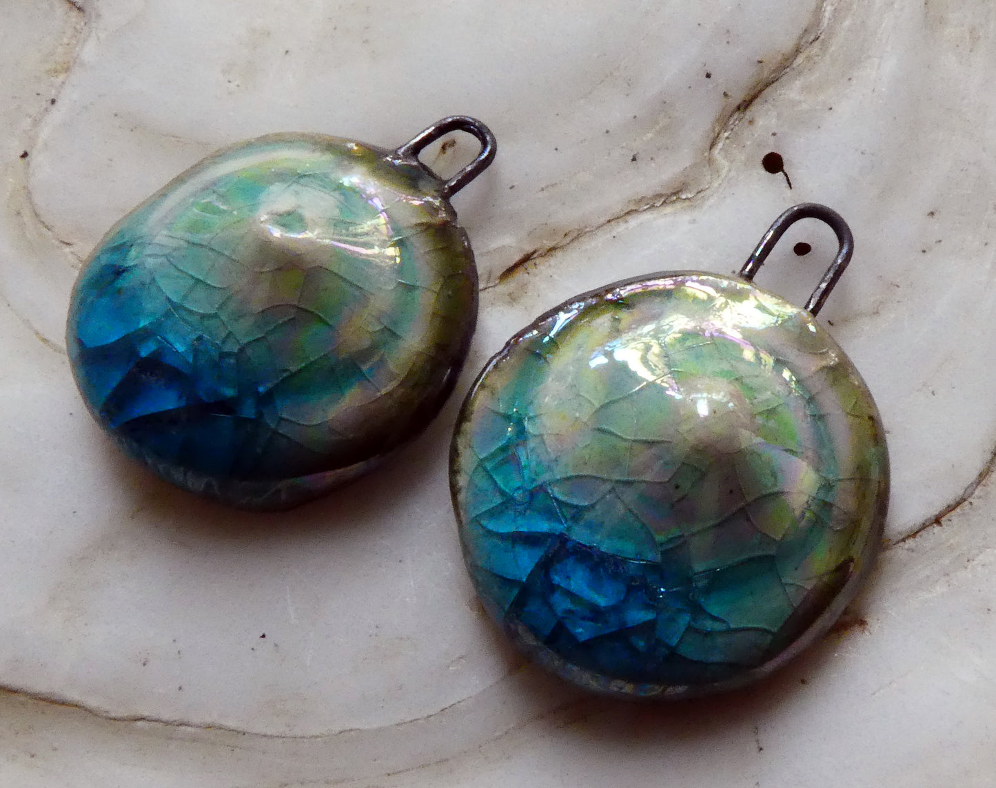 Ceramic Lustrous Button Shell Charms -Turquoise Crackle
