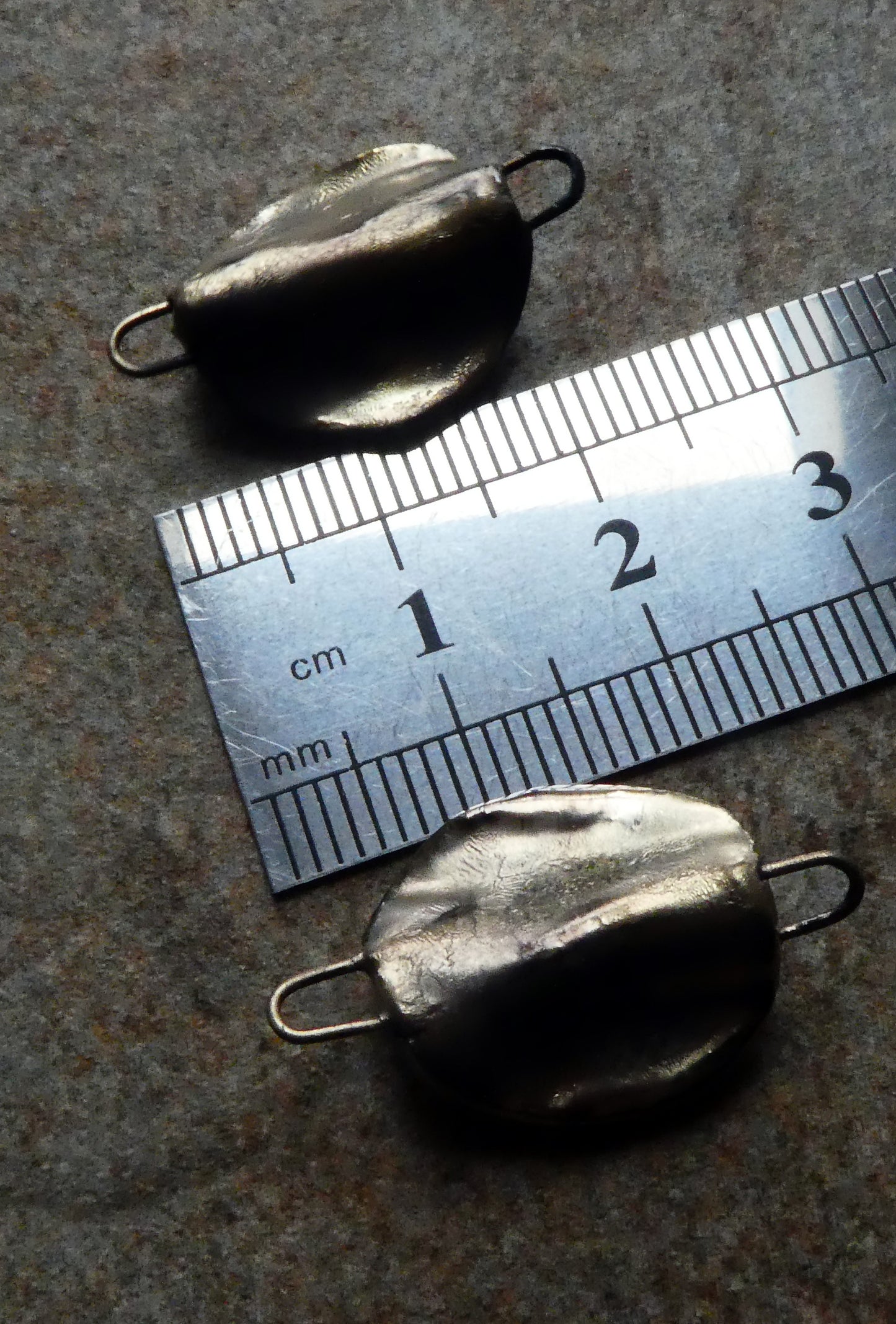 Ceramic Folded Shell Connectors -Obsidian