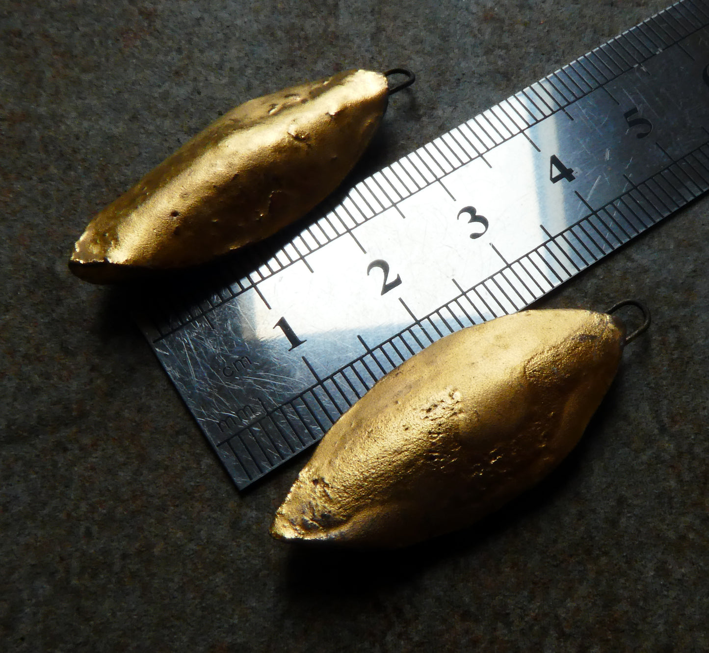 Ceramic Lustrous Leaf Charms - Gold