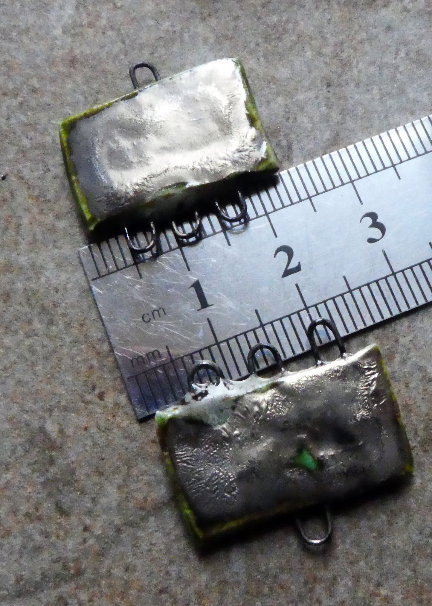 Ceramic Shell Textured Oblong Connectors - Water
