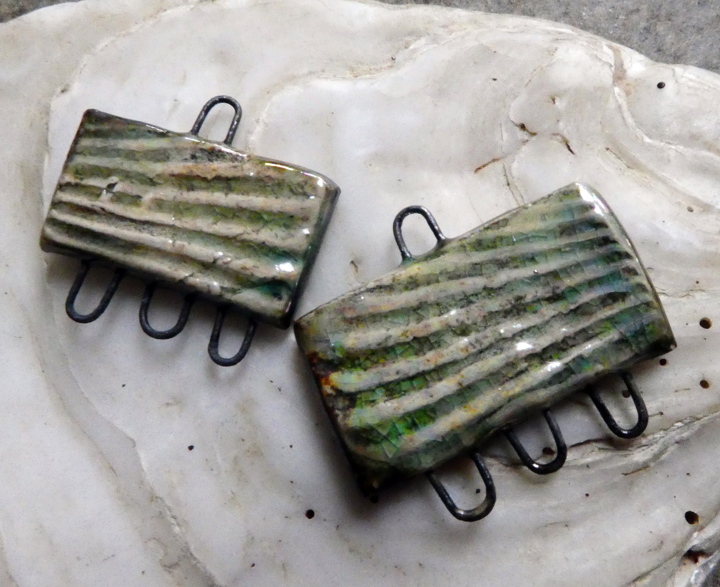 Ceramic Shell Textured Oblong Connectors - Water
