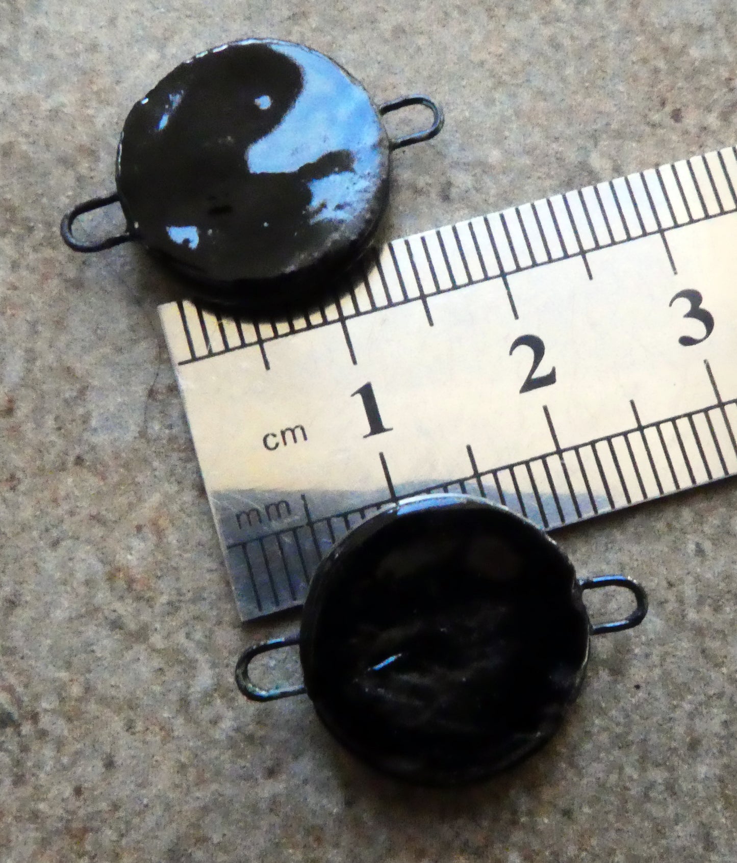 Ceramic Textured Disc Connectors- Topaz