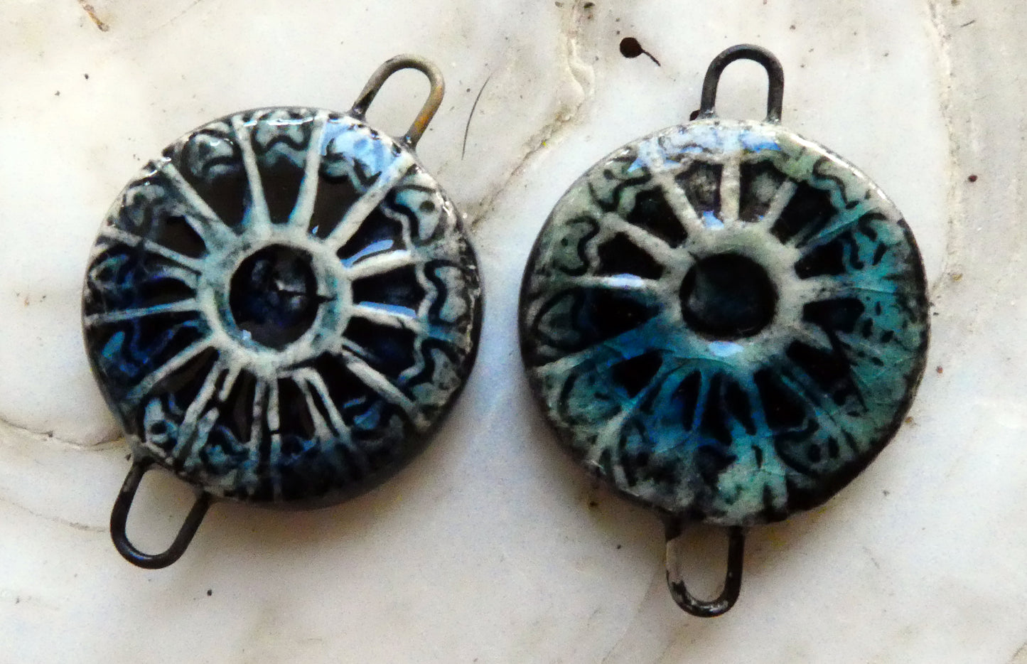 Ceramic Textured Disc Connectors- Topaz