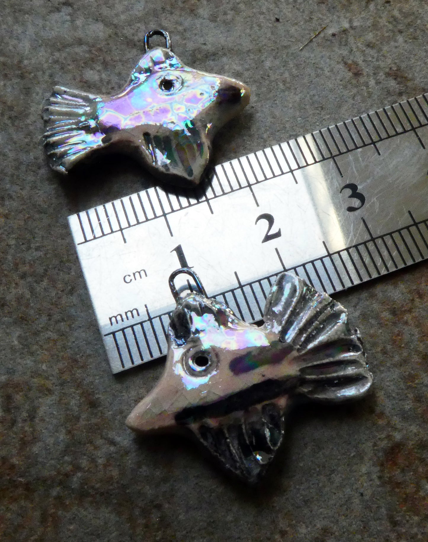 Ceramic Lustrous Ray Fish Earring Charms - Orchid