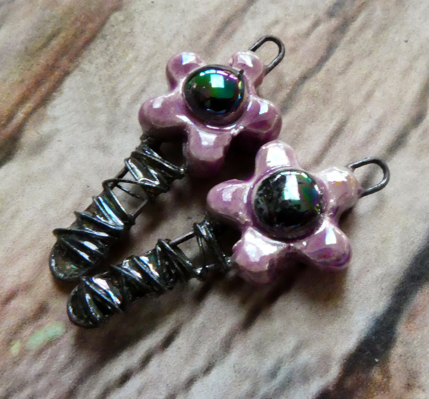 Ceramic Lustrous Wire Wrapped Flower Charms - Grapel