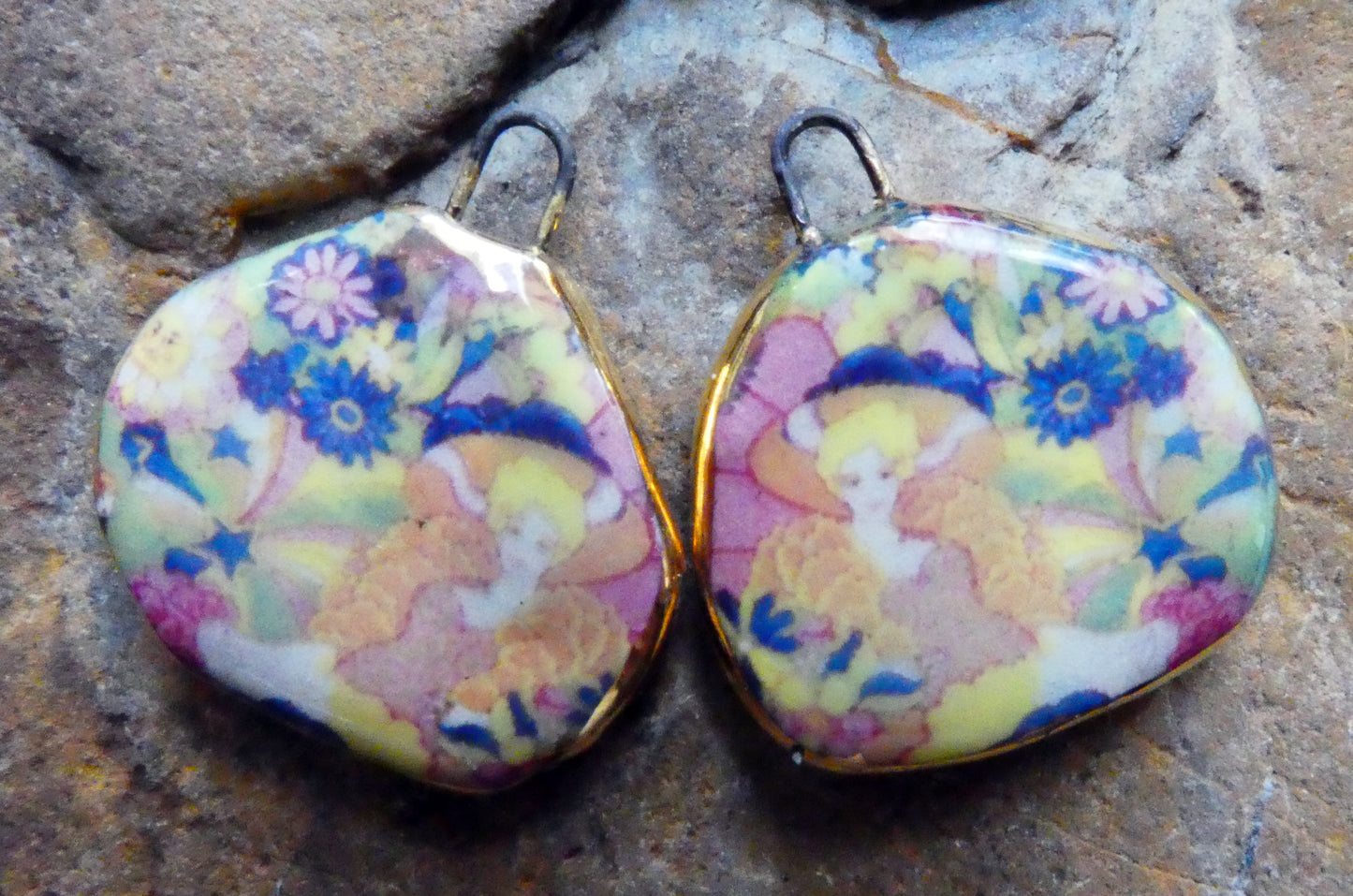 Ceramic 70's Paisley Pattern Decal Charms -#10